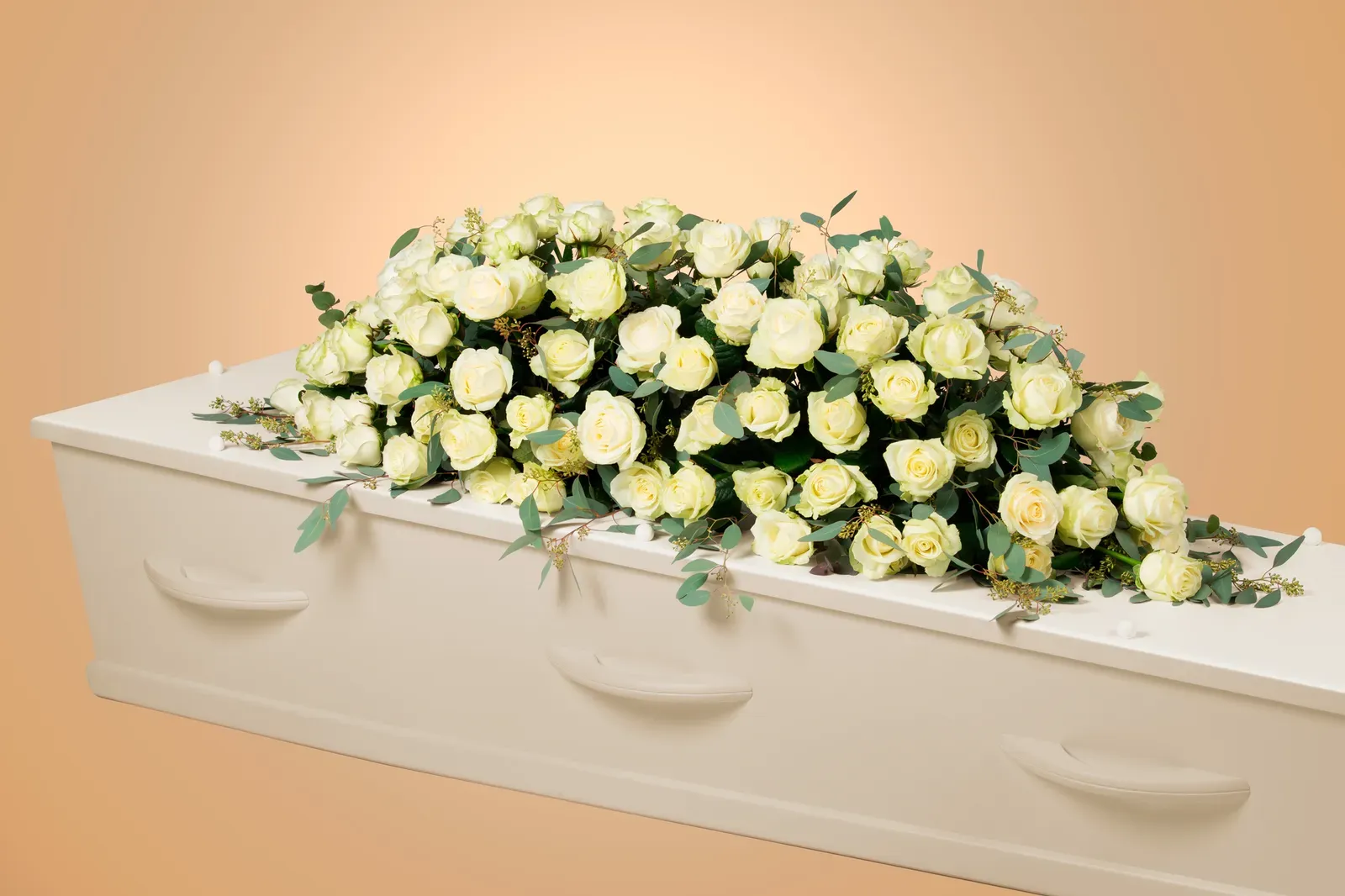Kistbedekking Sereen, bloemen voor op de kist voor de uitvaart