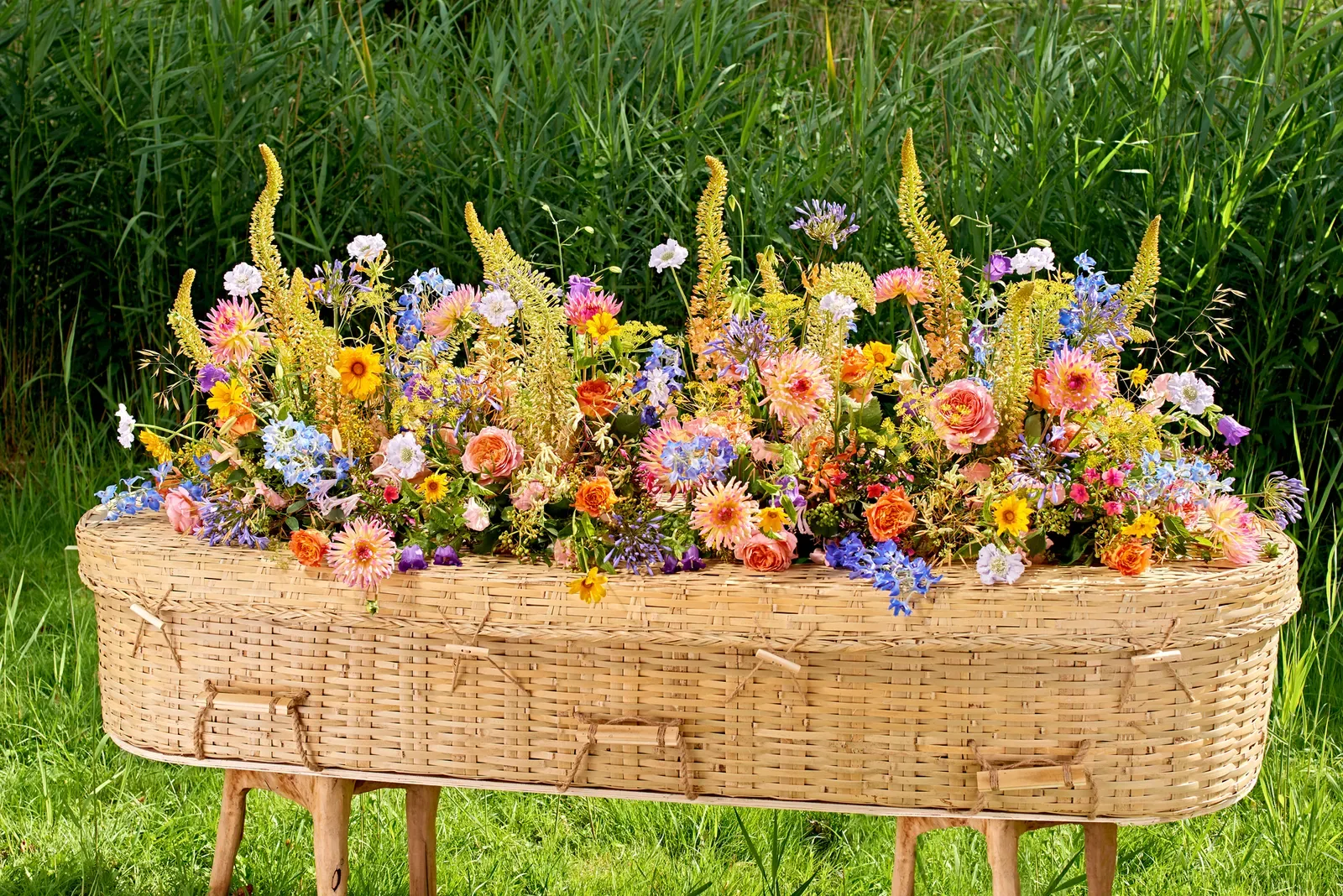 Kistbedekking Levensverhaal, bloemen voor op de kist voor de uitvaart