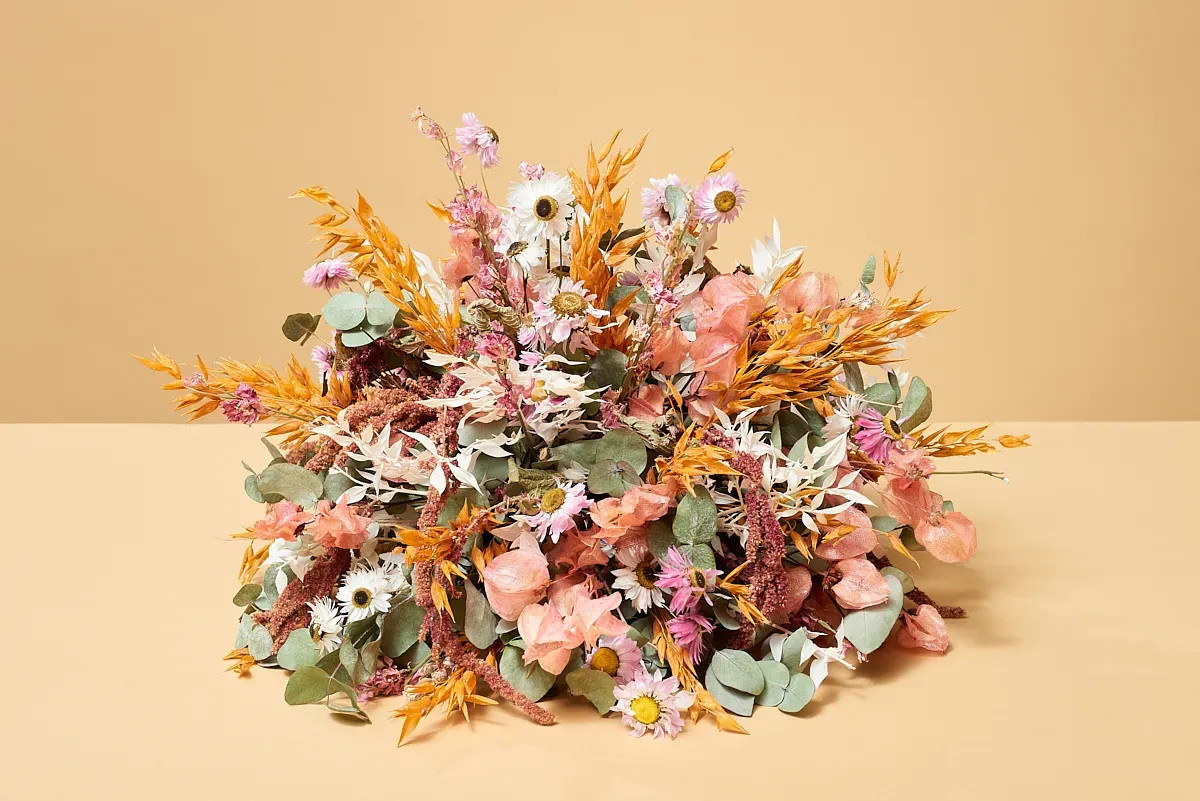 Biedermeier Zomermorgen, droogbloemen voor de uitvaart